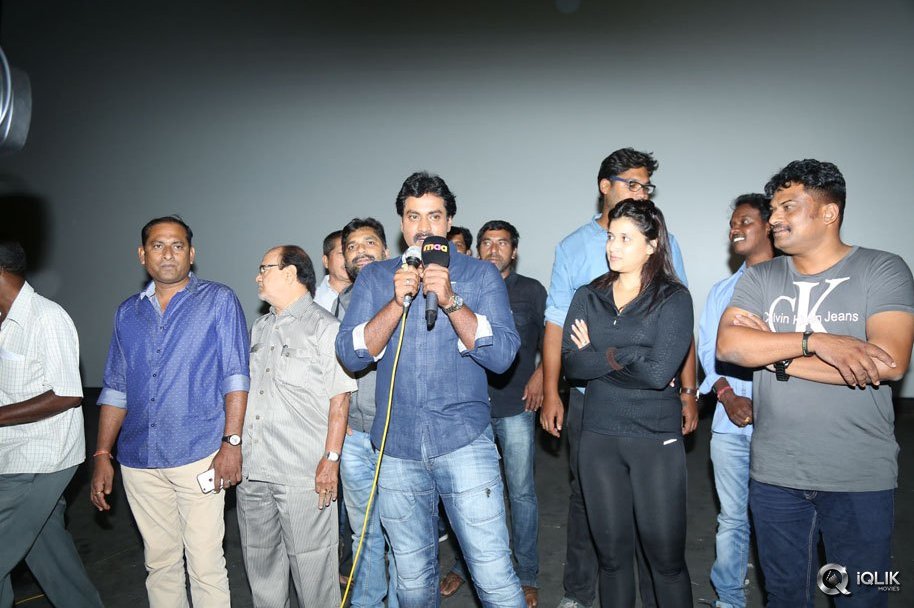 Jakkanna-Movie-Team-Visited-Hyderabad-Theaters